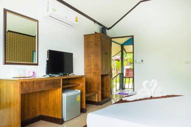 Baan Nai Lake View Resort