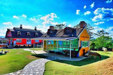 Montana Cotswolds Resort