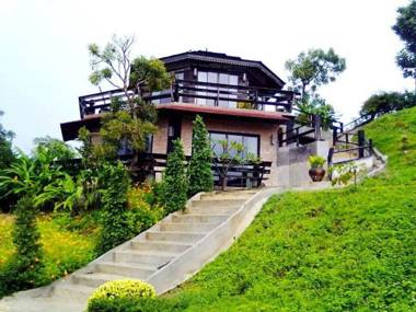 Dern Din Du Dao Resort