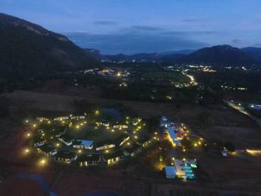 Curve360 Hotel Khao Yai