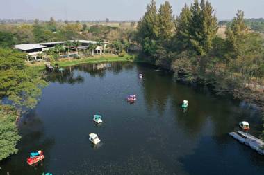 Fountain Tree Resort (SHA Extra Plus)