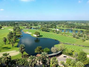 Suwan Golf & Country Club