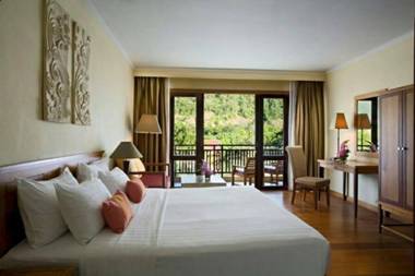 The Emerald Cove Koh Chang Hotel (SHA Extra Plus)