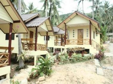 Day Night Bungalow & Bar