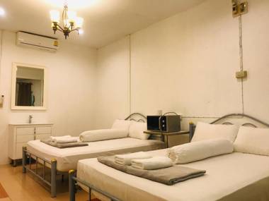 Juppy Hong Guesthouse 