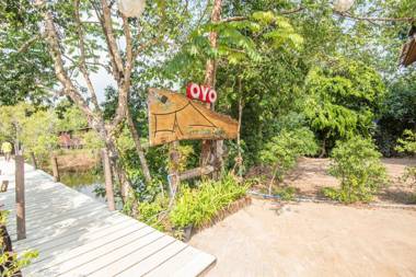 OYO 693 Tree House Cottage