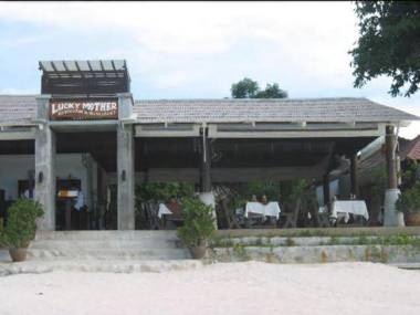 Lucky Mother Bungalow 2 Chaweng Beach