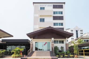 OYO 660 Taevaraj Place