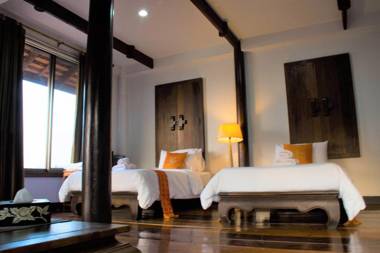 Ayutthaya Garden River Home