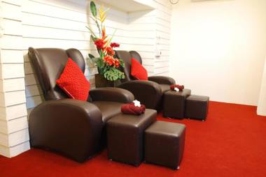 OYO 465 Krung Kao Traveller Lodge (Vaccinated Staff)