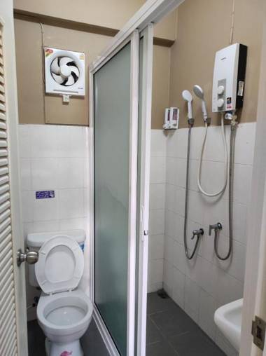 Capital O 75406 Hotel M Rojana