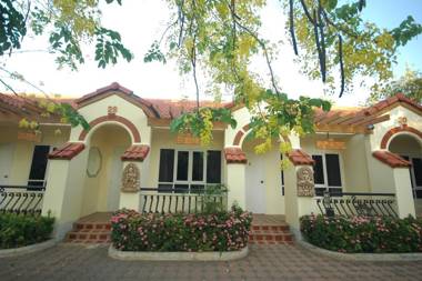 Lopburi Inn Resort