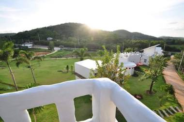 The Buda Resort Muaklek