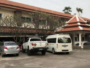 Baan Suanphet Resort