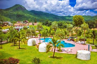 Swiss Valley Hip Resort