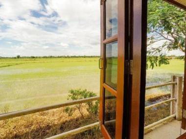 Baan Kasemsuk Resort