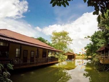 Baan Kasemsuk Resort