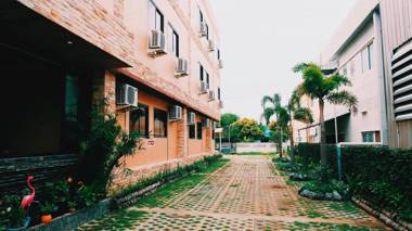 Palm Spring Apartment