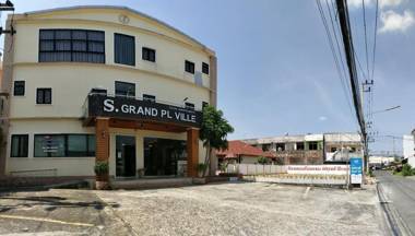 Grand PL Ville Hotel