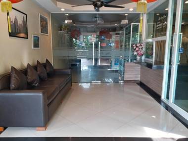 The Aree Grand Apartment