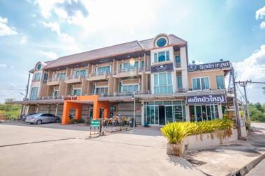 Crystal Place Buayai