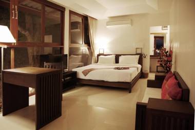 Lipa Lodge Beach Resort