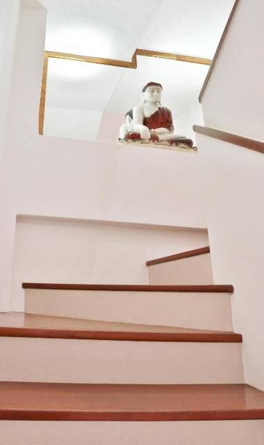 Osho Luxury Apartment