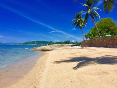 Three Trees Samui Resort - Sarocha Villa