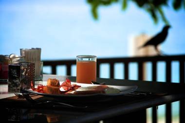 The Hive Hotel - SHA Plus