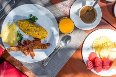 Crystal Bay Beach Resort