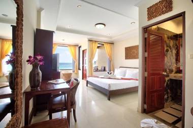 Crystal Bay Beach Resort