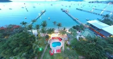 Samui Pier Beach Front & Resort