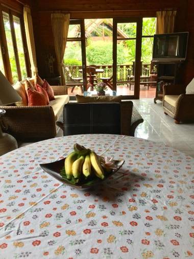 Baan Laem Noi Villa's