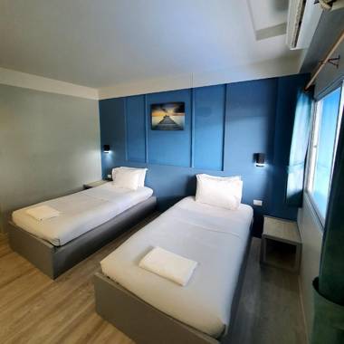 Win Hotel