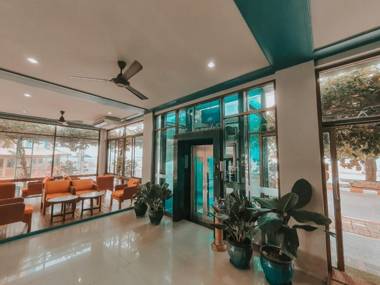 Win Hotel