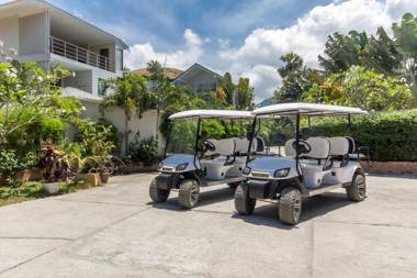 Luxury villa Baylis in a full service resort with beachclub