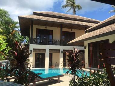 Private 4 Bed Villa in Maenam Ko Samui