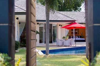 Lipa Talay Neung - Popular 3 Bed Pool Villa