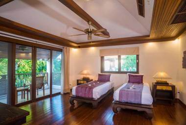 Beachfront Resort Villa Baan Tawan 3BR