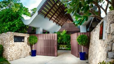 Akatsuki Samui   Artisanal Beachfront Villa