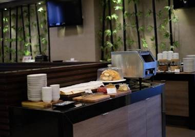 Jasmine Resort Hotel and Serviced Apartment