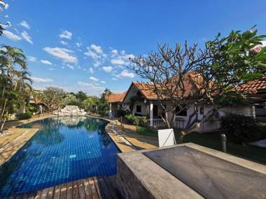 Thai Crystal Resident