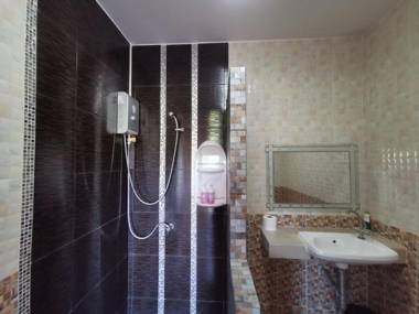 Thai Crystal Resident