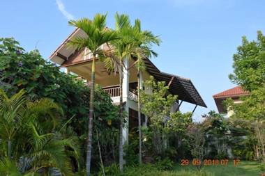 Rimtalay Angsila Guesthouse