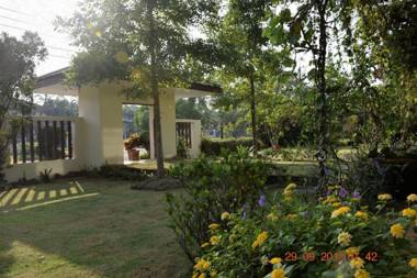 Rimtalay Angsila Guesthouse