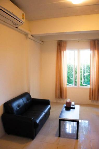 Pova Residence and Boutiques Resort