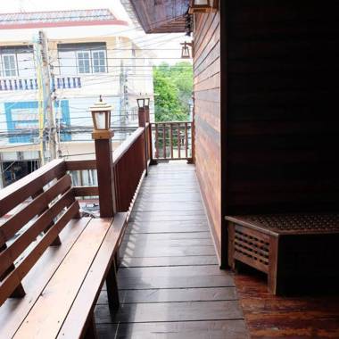 Baan Kun Tuad @Si Chang