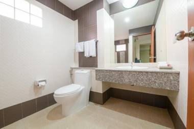 The Route Sriracha Hotel And Residence