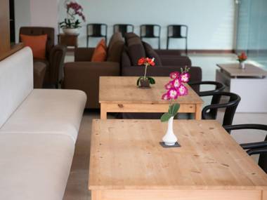 B2 Sriracha Premier Hotel