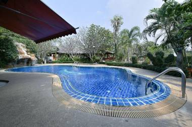 OYO 536 Reuan Kanthima